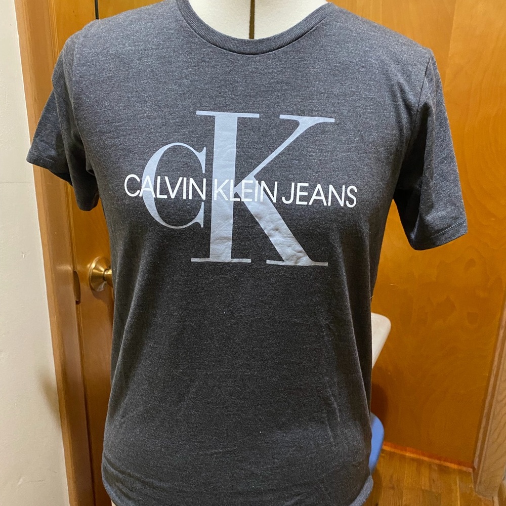 Calvin Klein tee shirt